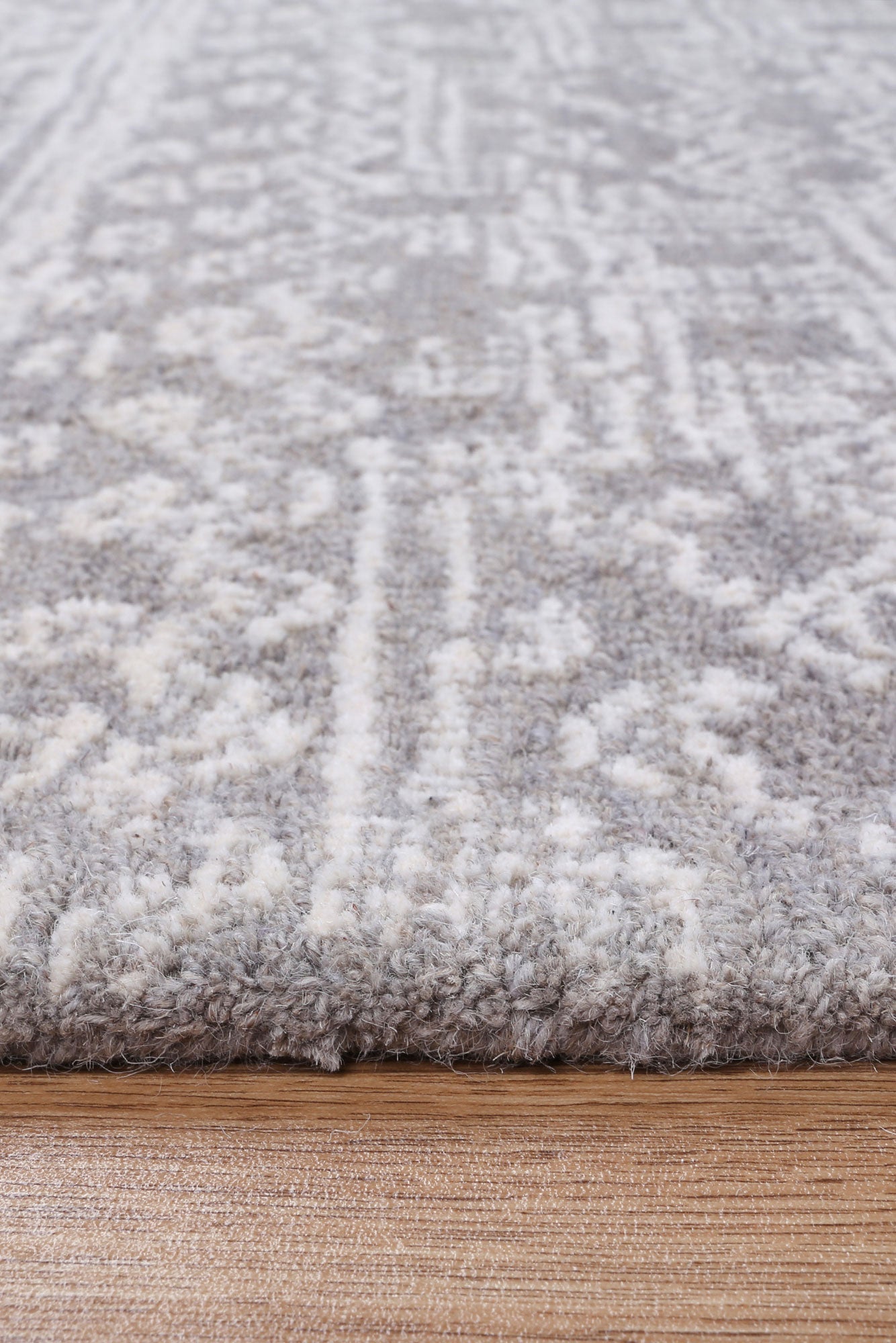 Posy Peru 02C in Ash Rug