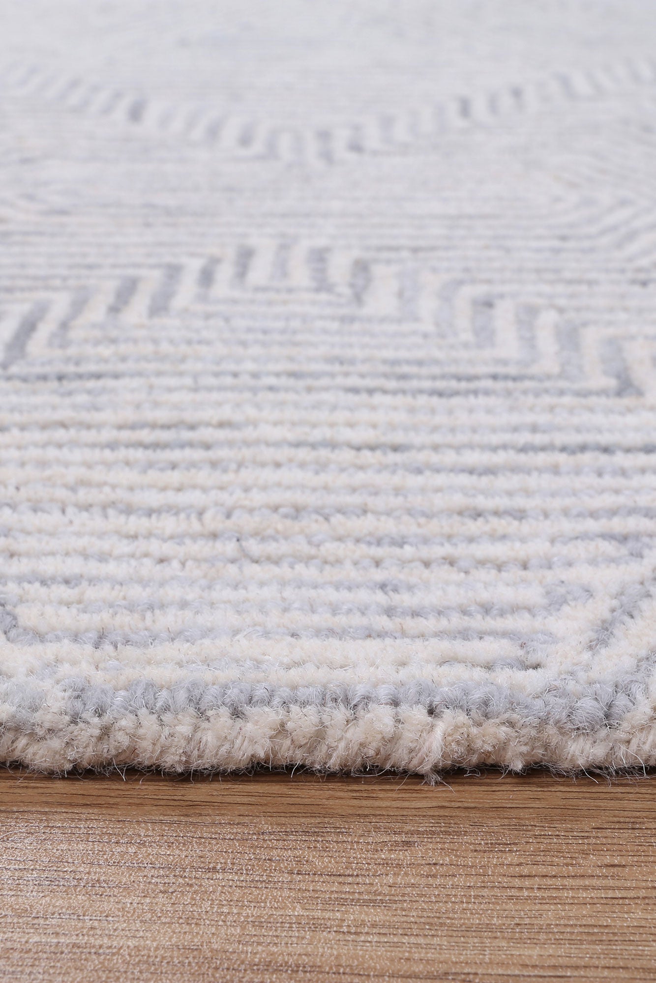 Posy Aquila 06B in Grey Rug Wool Rug
