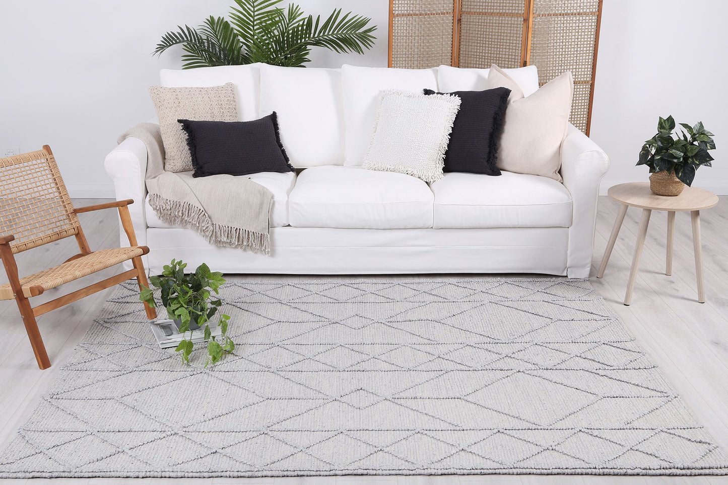 Himalaya Interweave Tribal In Grey Wool Rug
