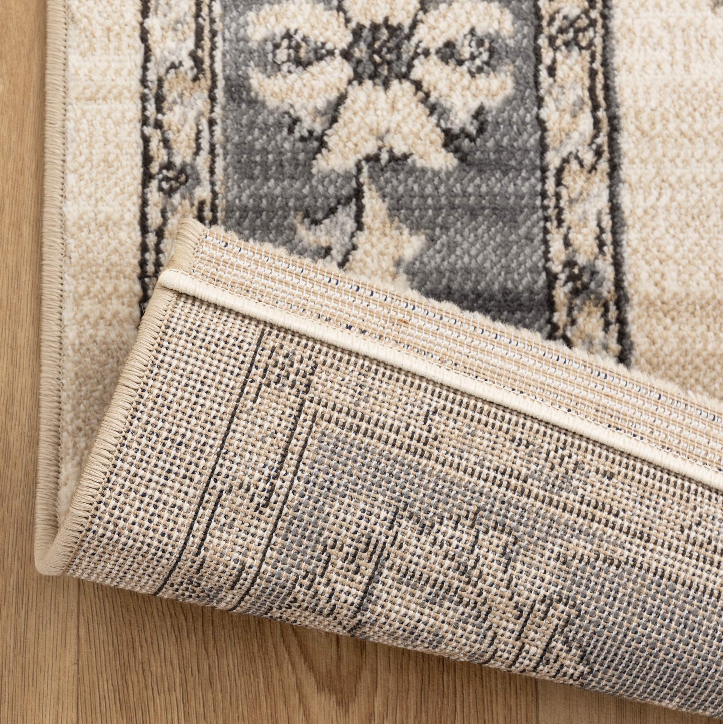 Arya Oriental in Cream And Grey Rug