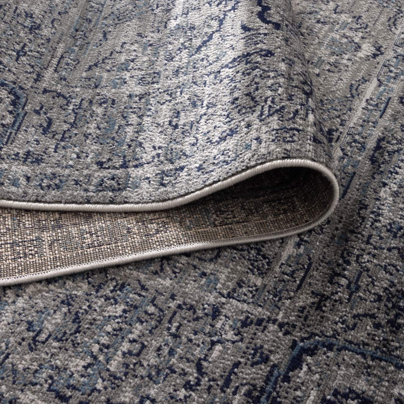 Arya Contemporary in Grey Rug