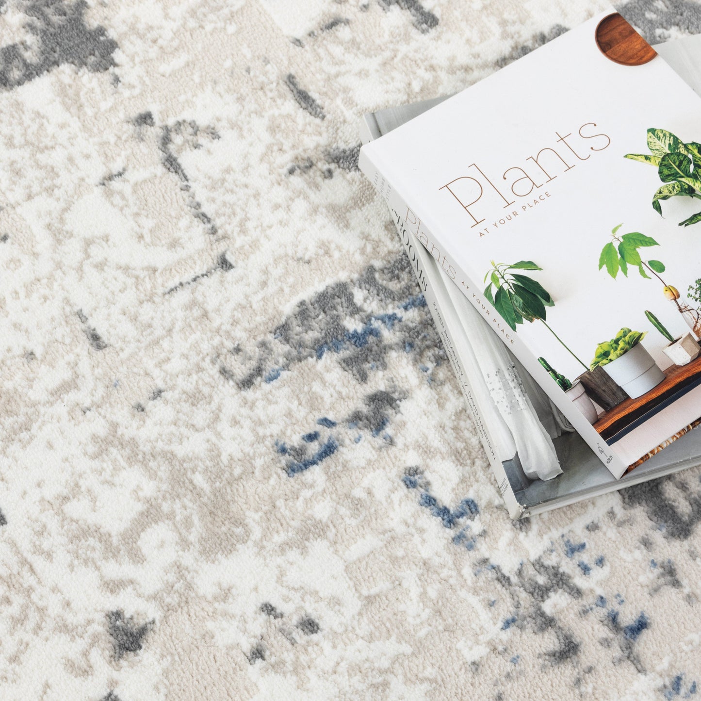 Amalfi Modern Distressed Lines In Blue Multi Rug