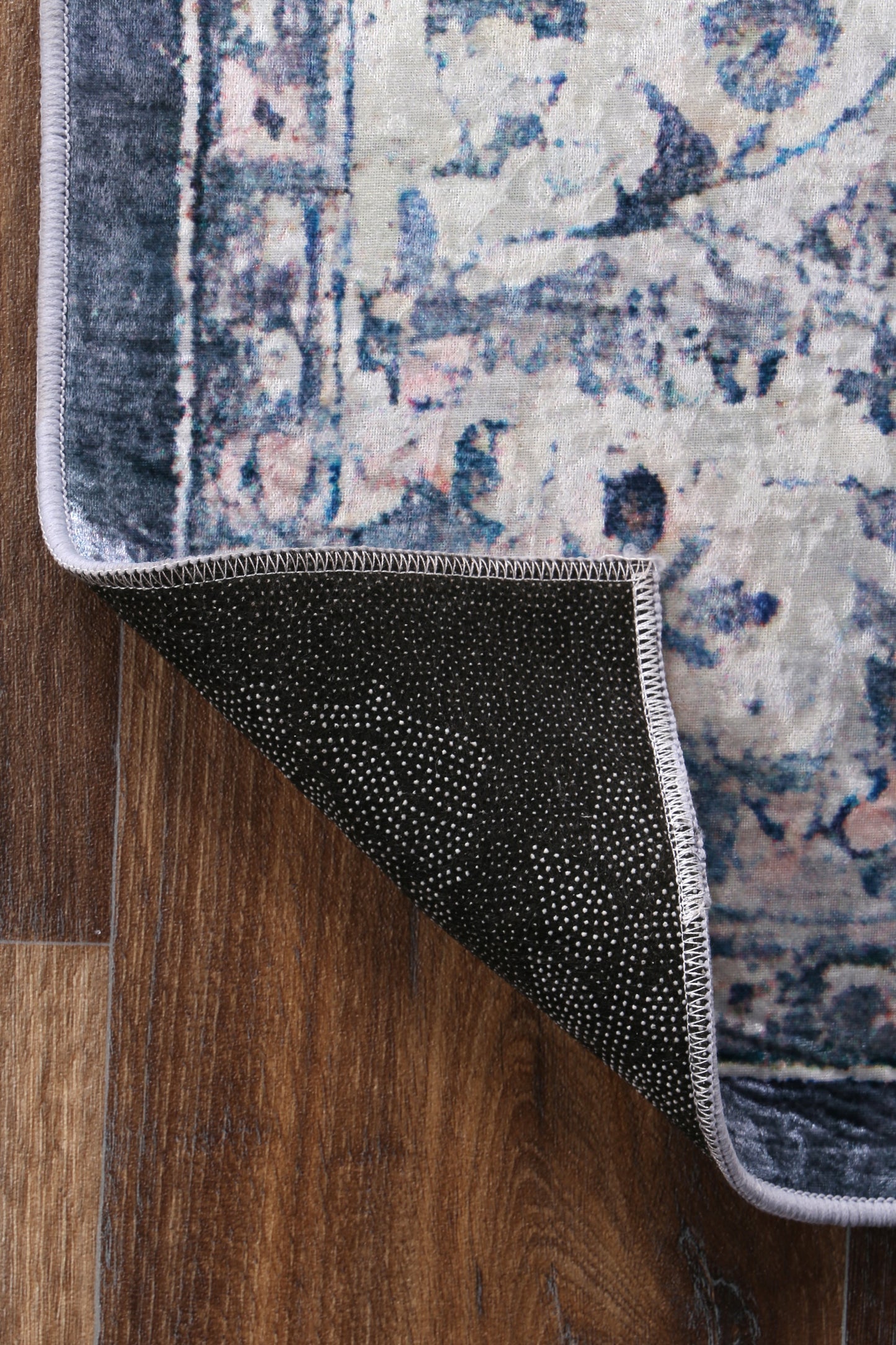 Angelic Medallion Non-Slip In Navy Rug