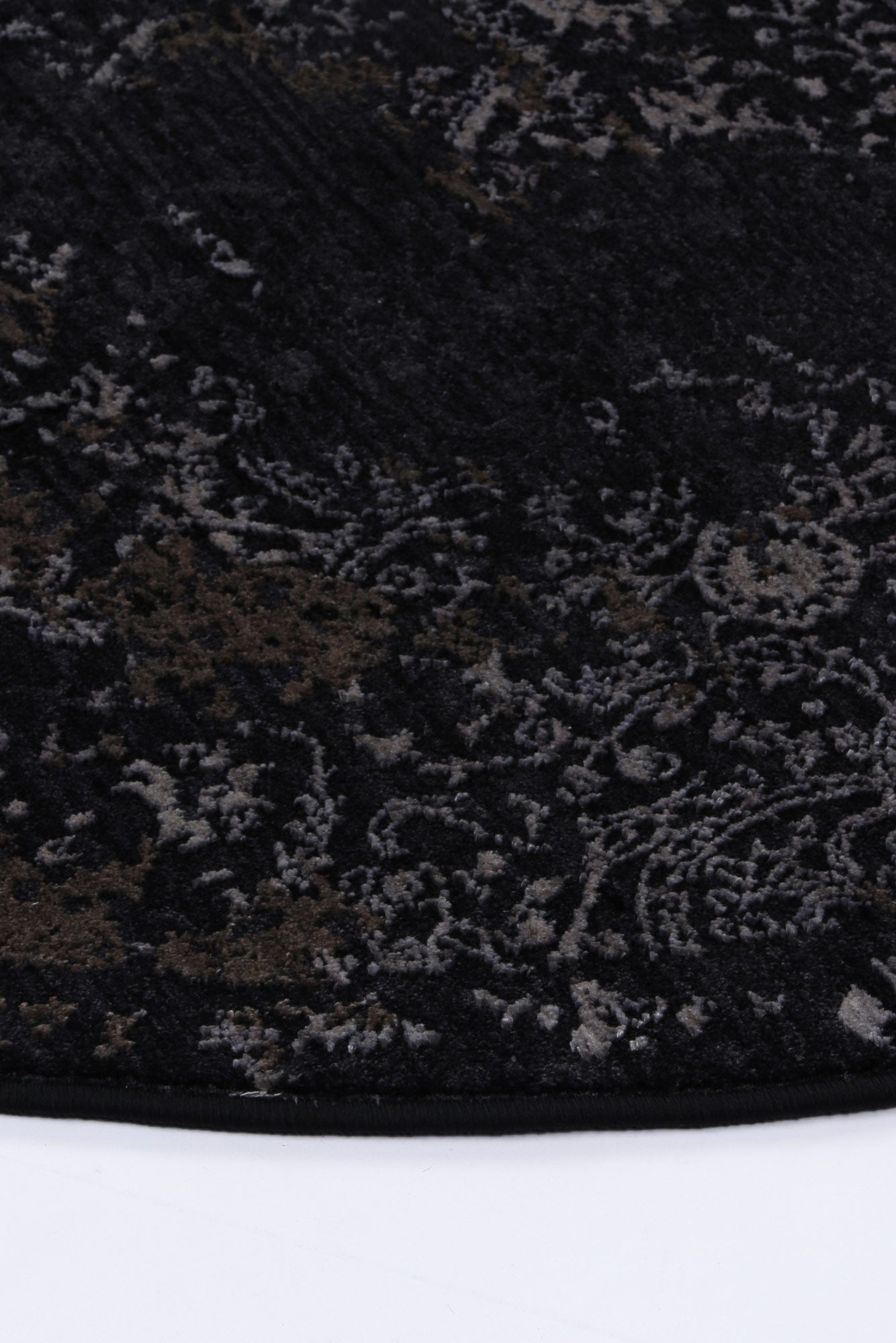 Brooklyn Distressed Medallion In Pewter Round Rug