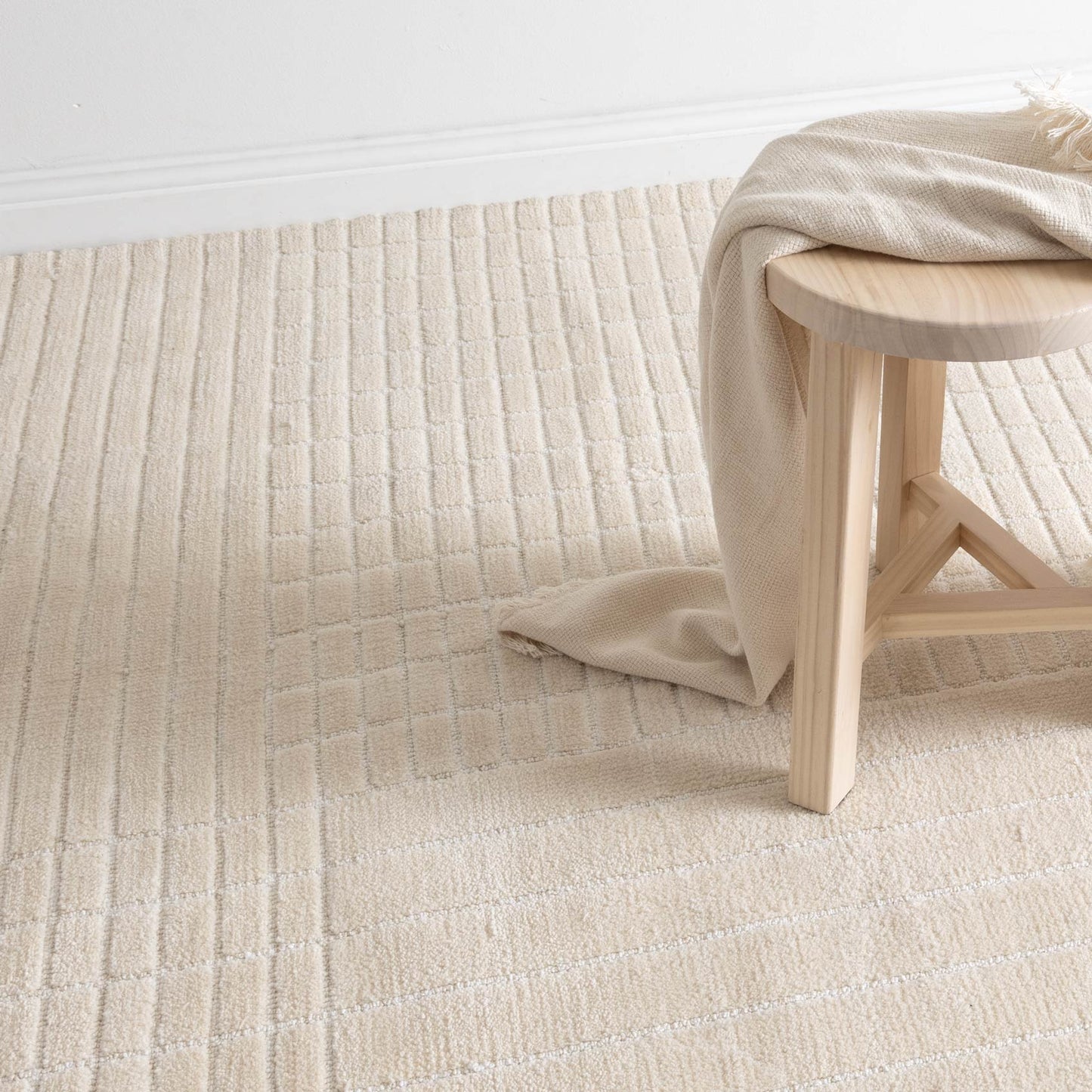 Canyon Carved In Ivory Rug