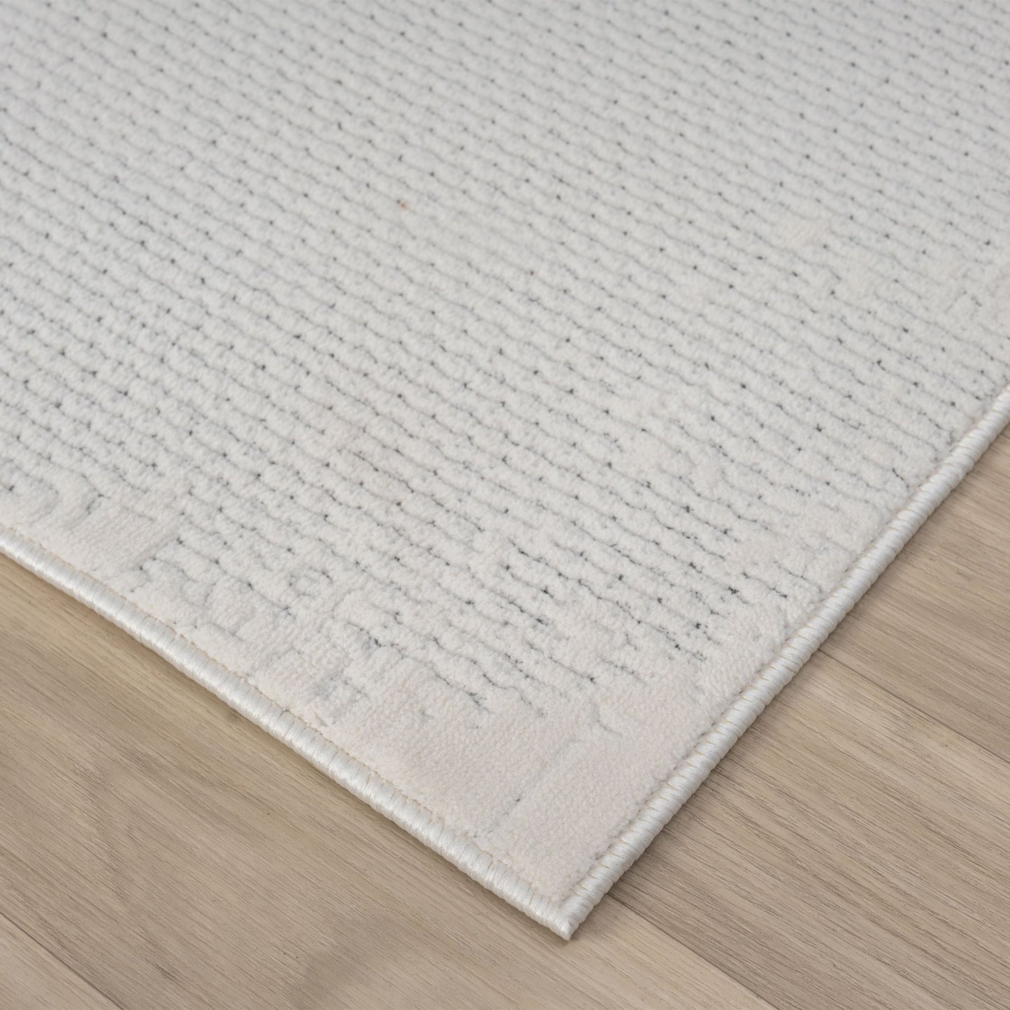 Lavish in Ivory : Runner Rug