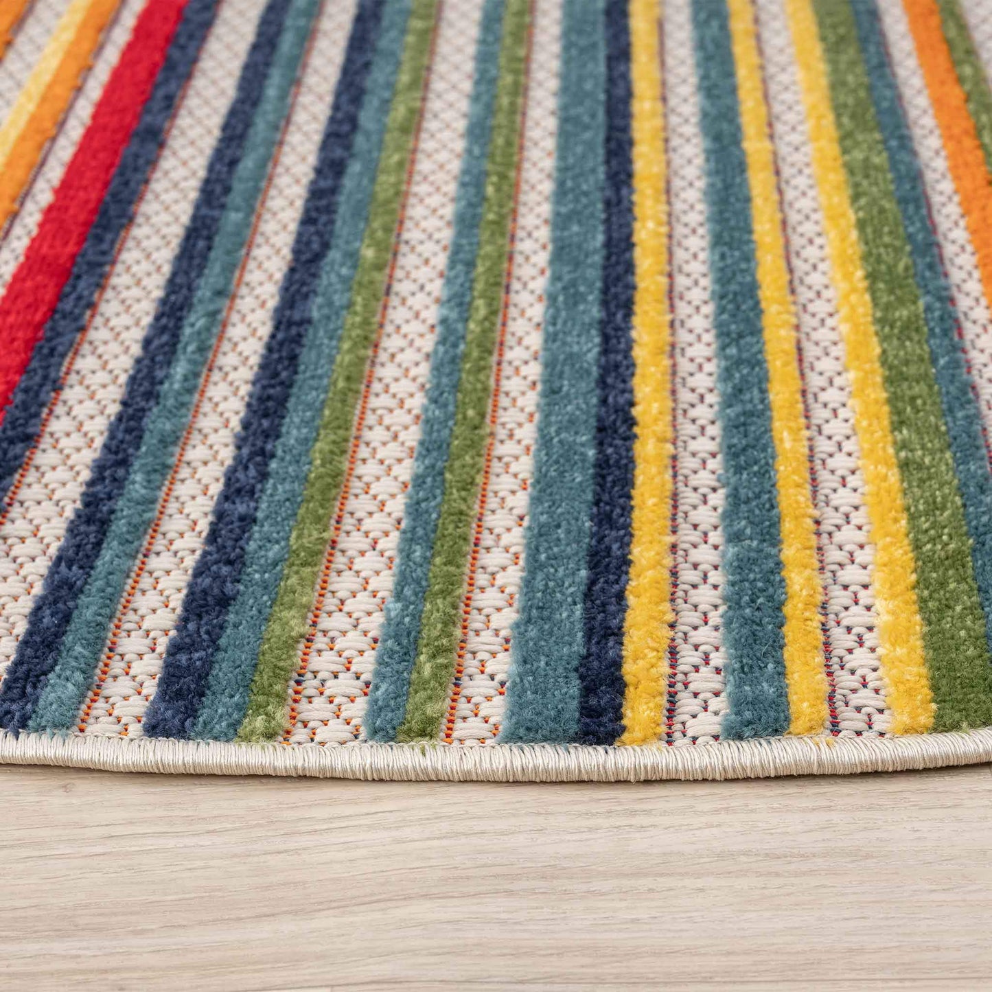 Paradise Bold Tropical & Outdoor Shed Resistant in Multicolour : Round Rug