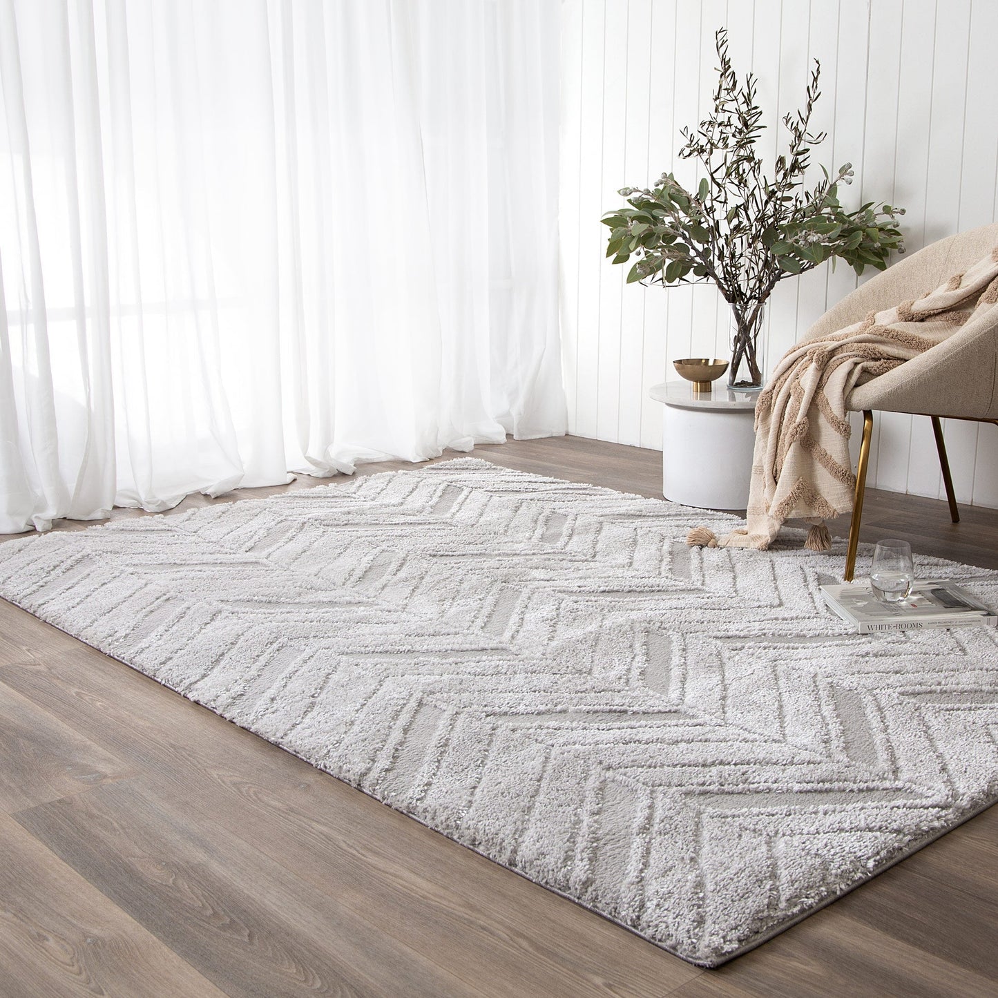 Tender Chevron Shag In Silver Rug