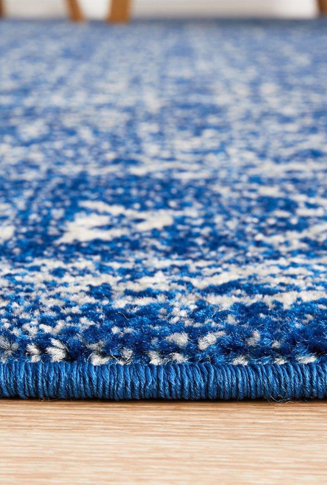 Evoke Cloud Runner Rug In Navy