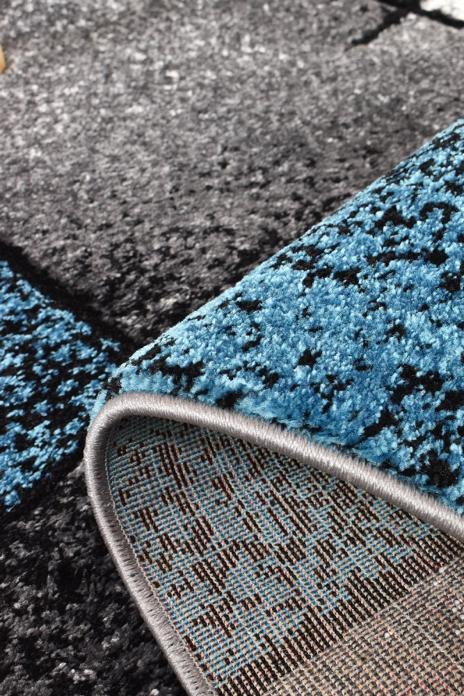 Novus 97 in Grey & Turquoise Rug