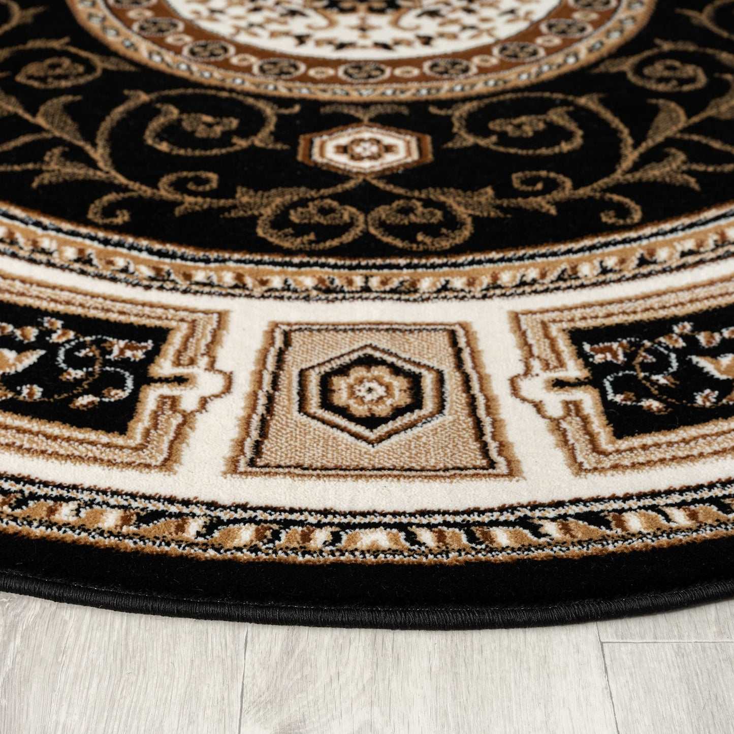 Estate 511 In Black : Round Rug