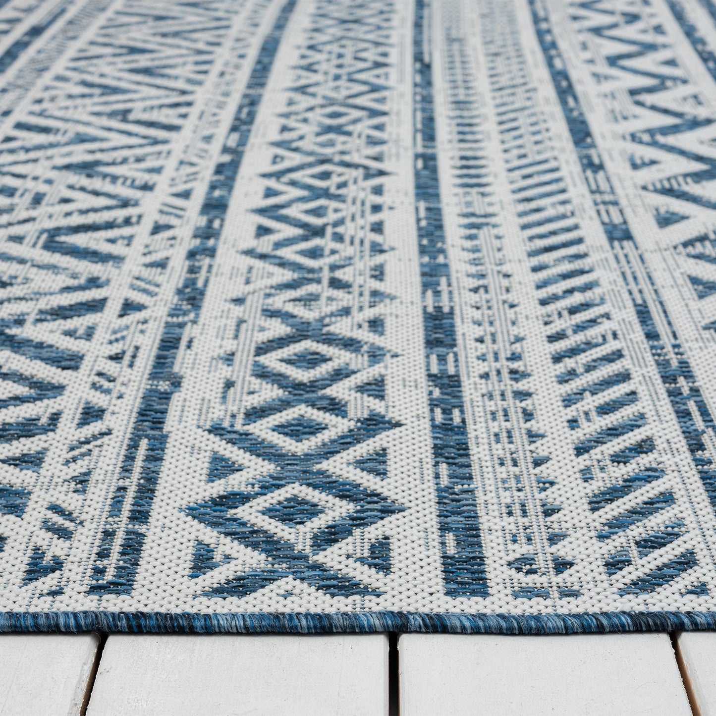 Patio 453 Frost In Light Blue : Runner Rug