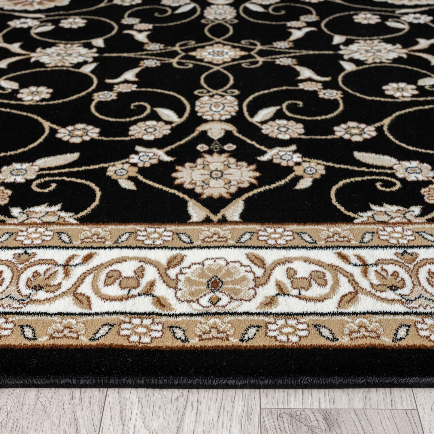 Estate 512 In Black Rug