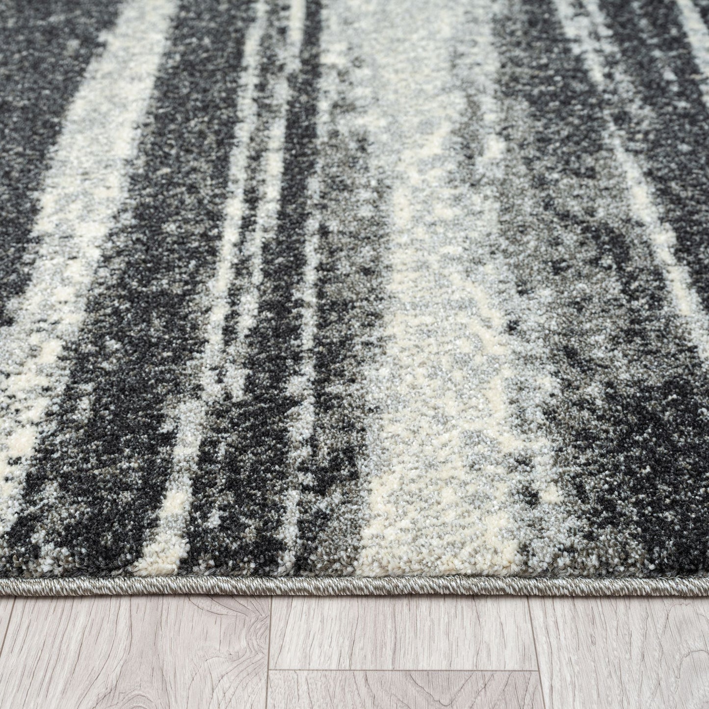 Astor 481 In Charcoal : Runner Rug