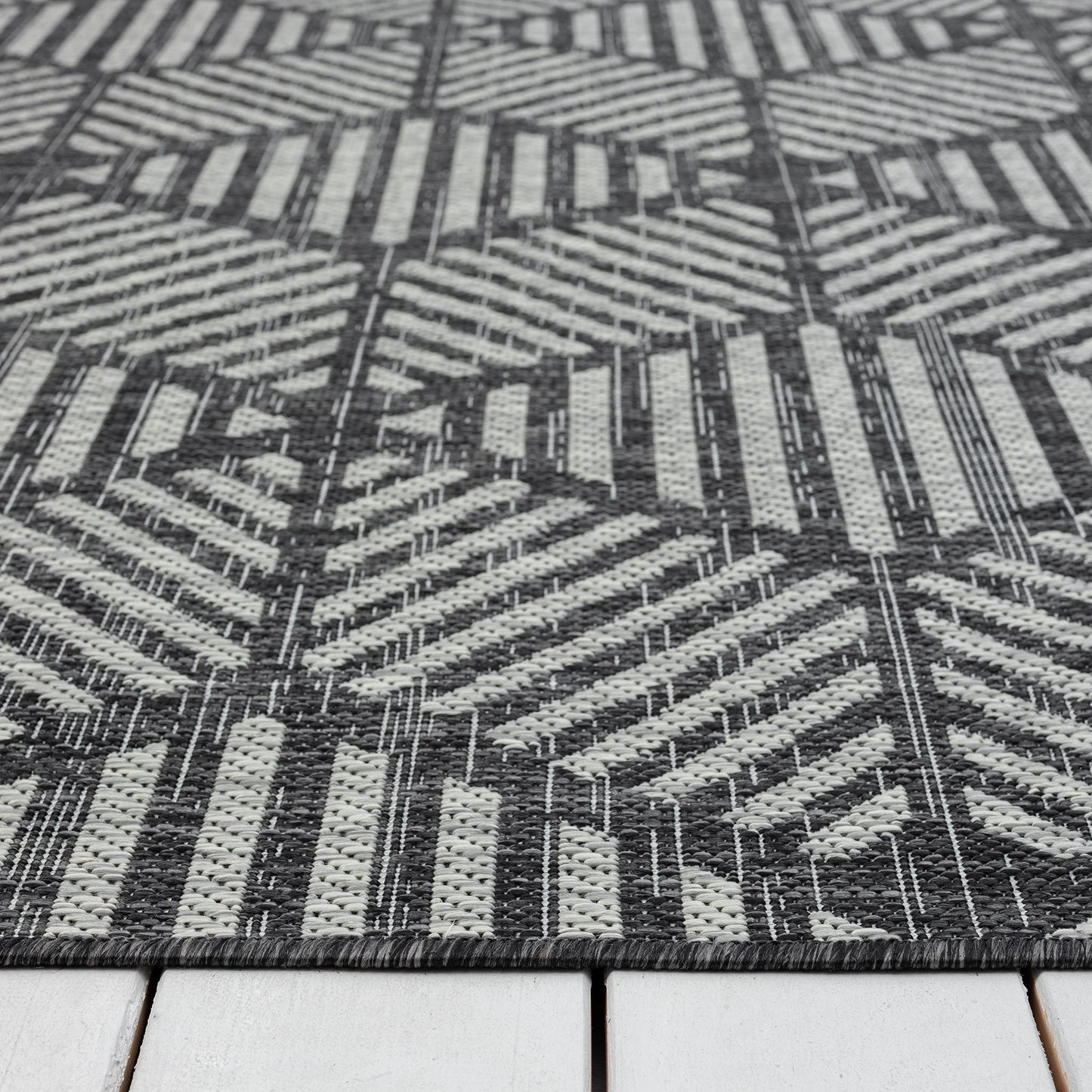 Alfresco 420 In Grey : Runner Rug