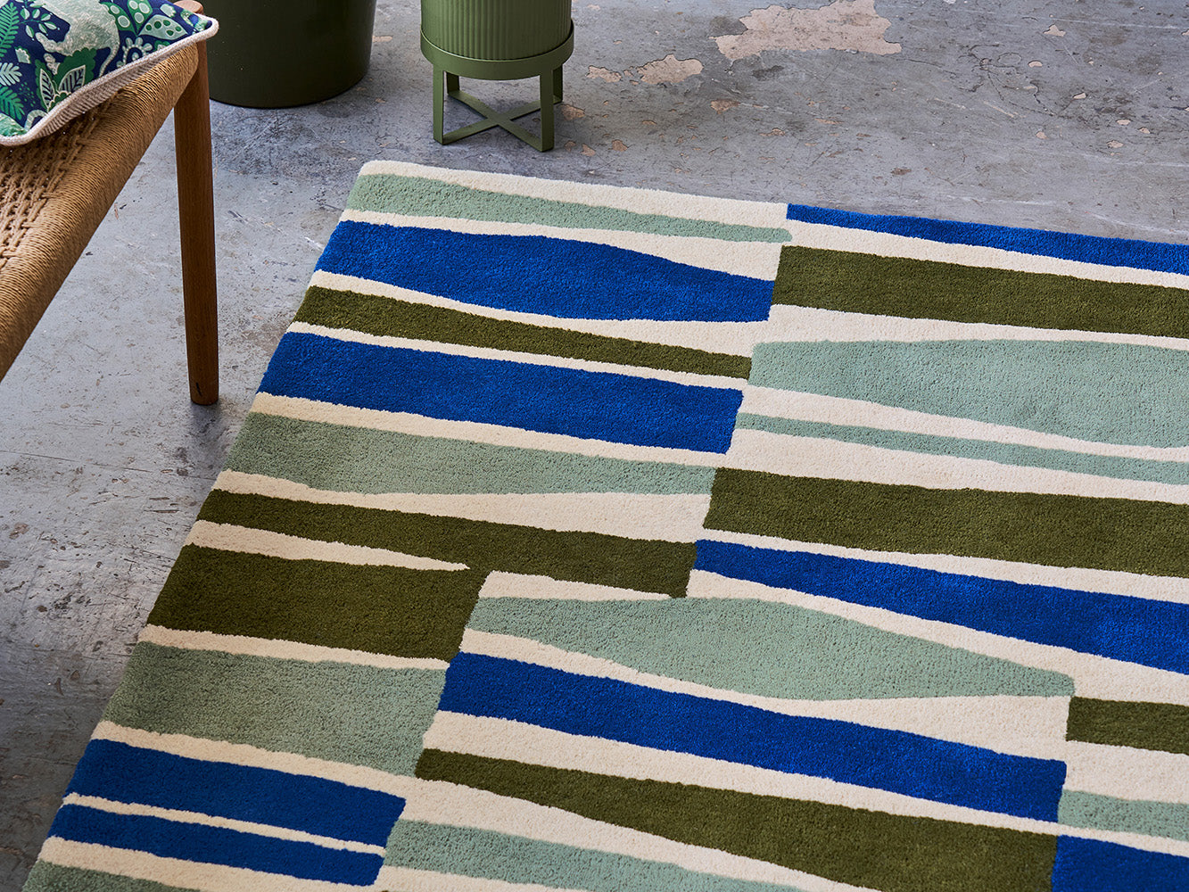 Scion Saku - Olive 123417 In Grey Rug