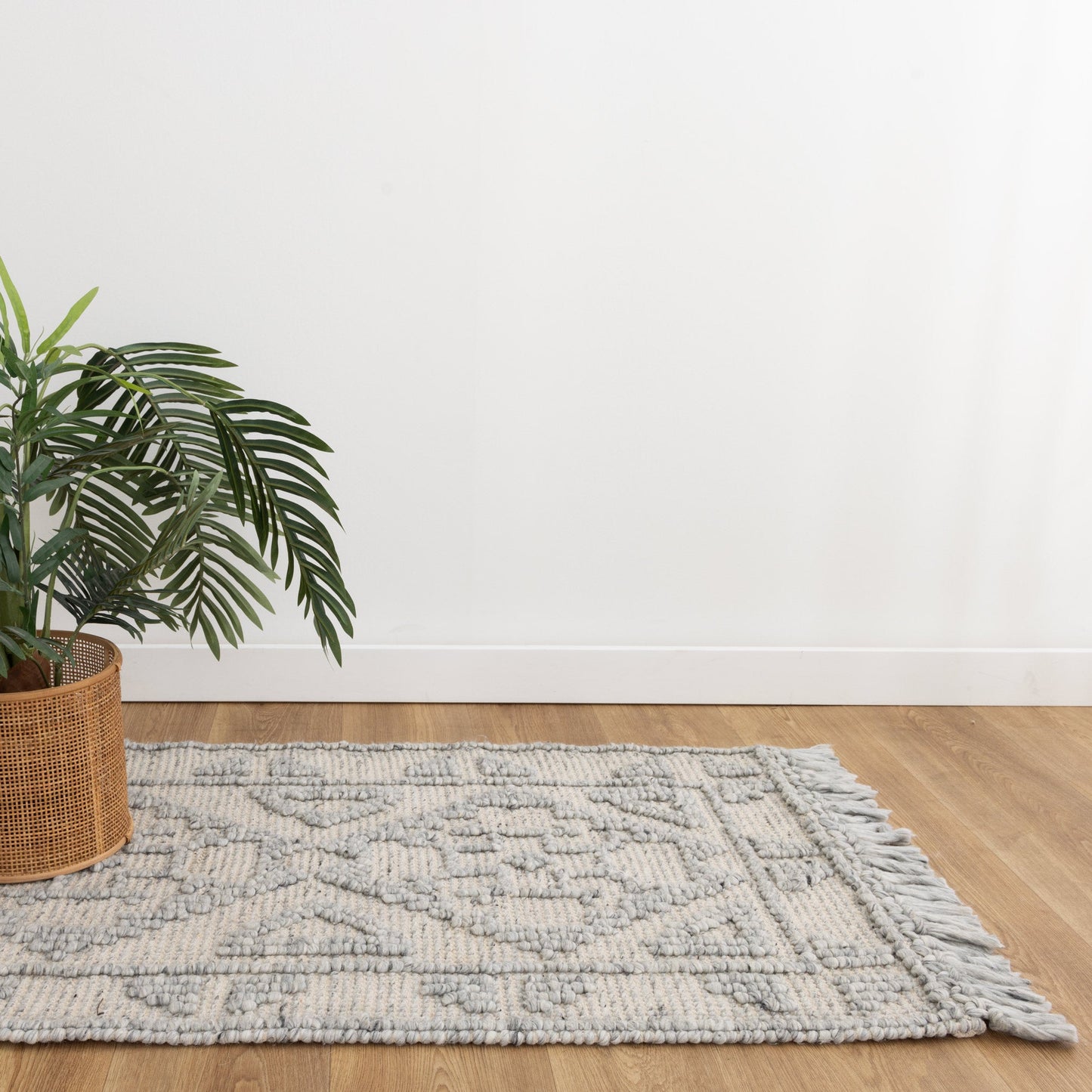 Diego Ornamental Grey Wool Rug