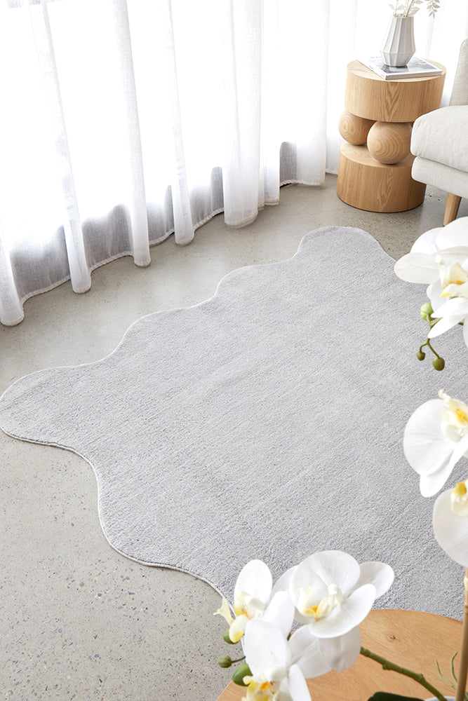 Evelyn Silver Rug