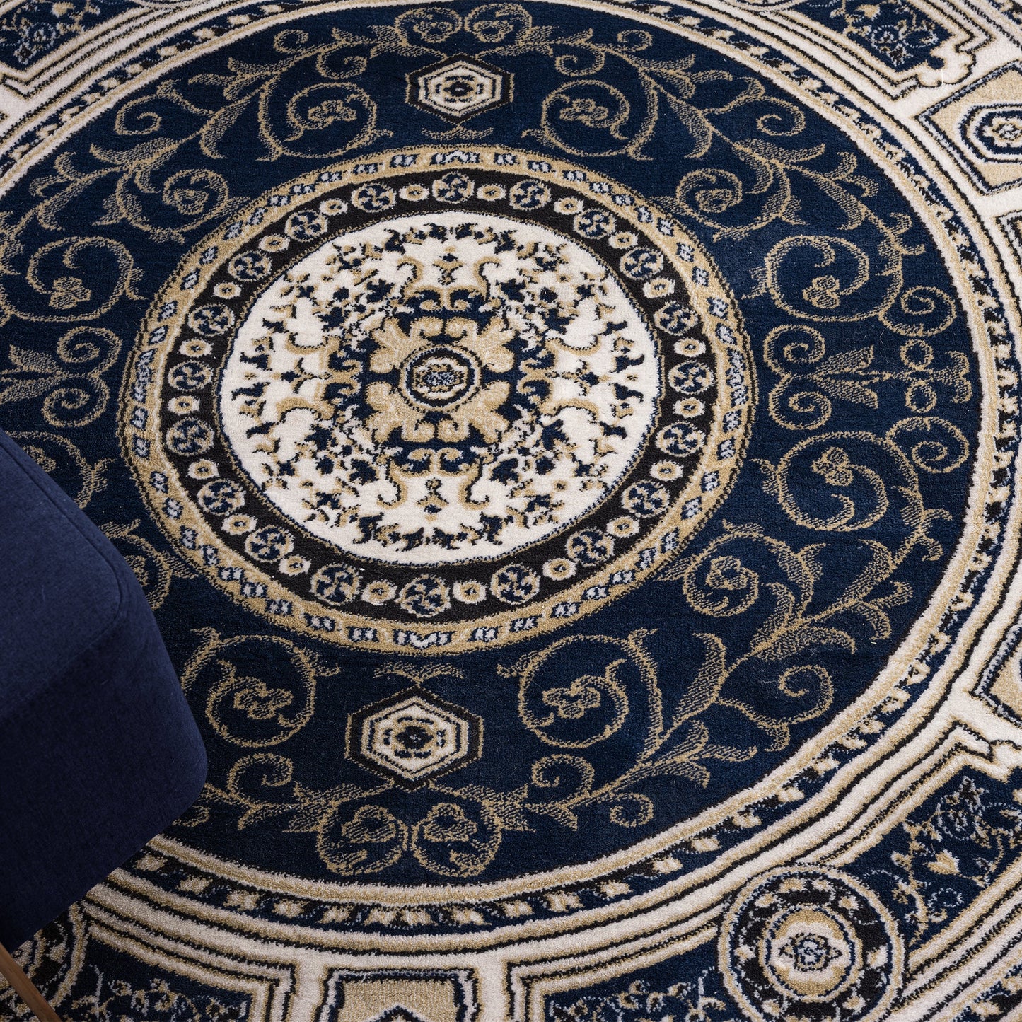 Estate in Navy : Round Rug