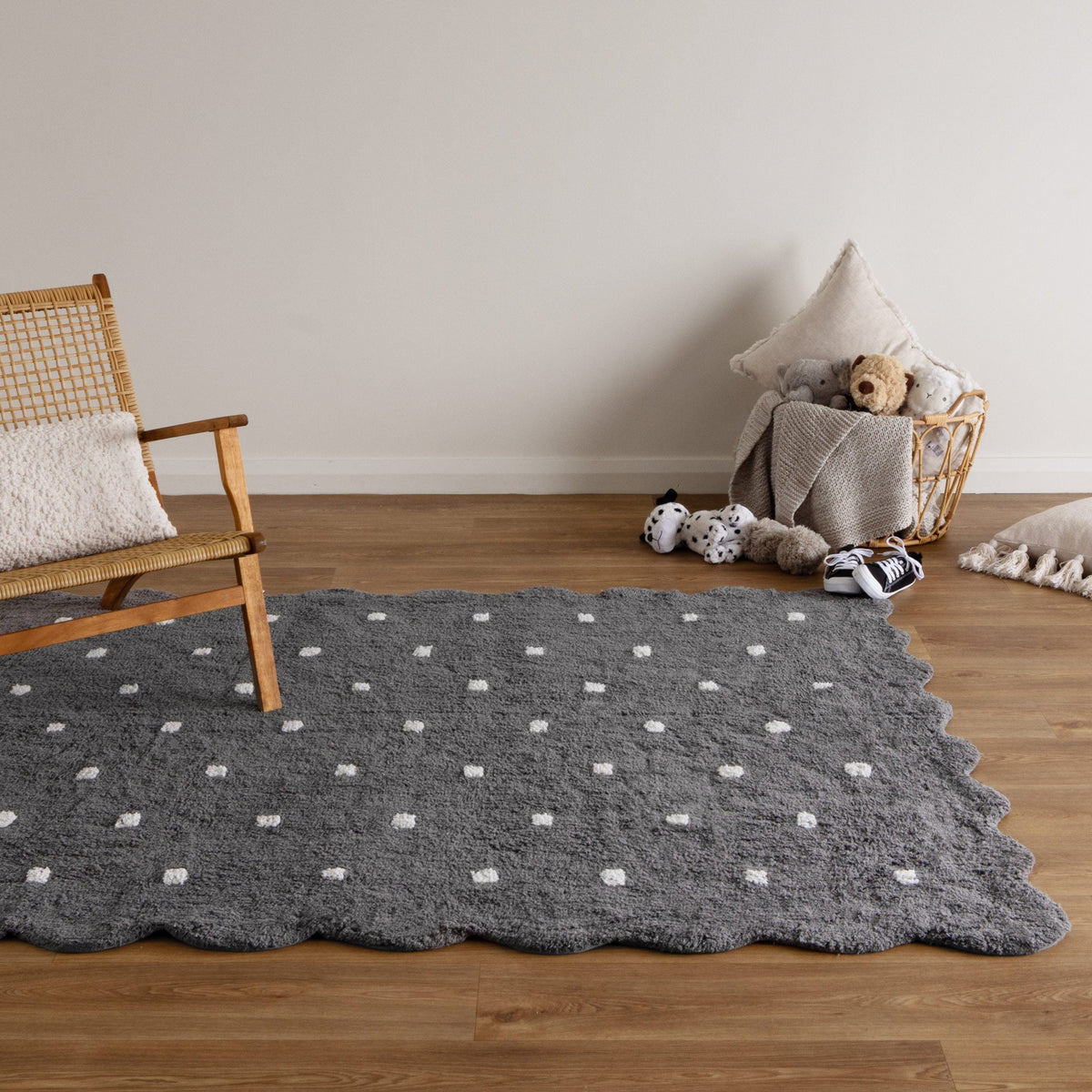 Mellow Rectangle Scalloped Kids Rug in Grey colour