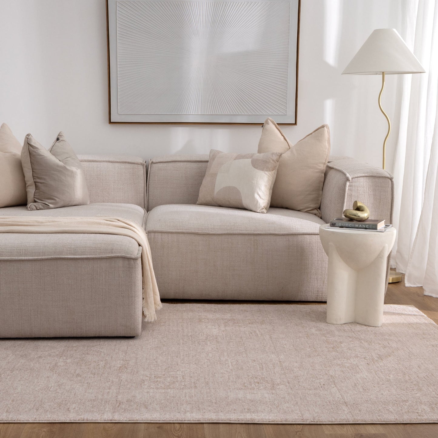 Heritage Distressed Medallion Beige Rug - H102