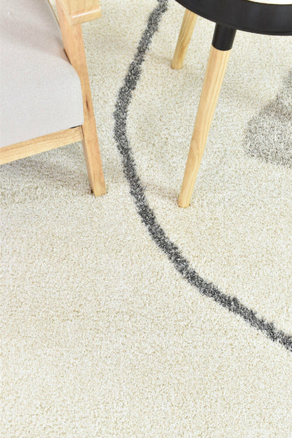 Lila Sumptuous Shaggy Pile Graphical Design 060 In Ripple Cream Rug