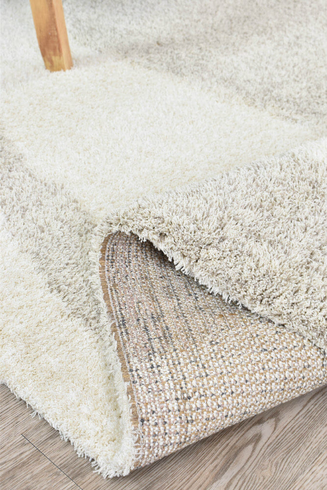 Lila Luxury Beautiful Shaggy Pile Edgy Design 650 In Latte Rug