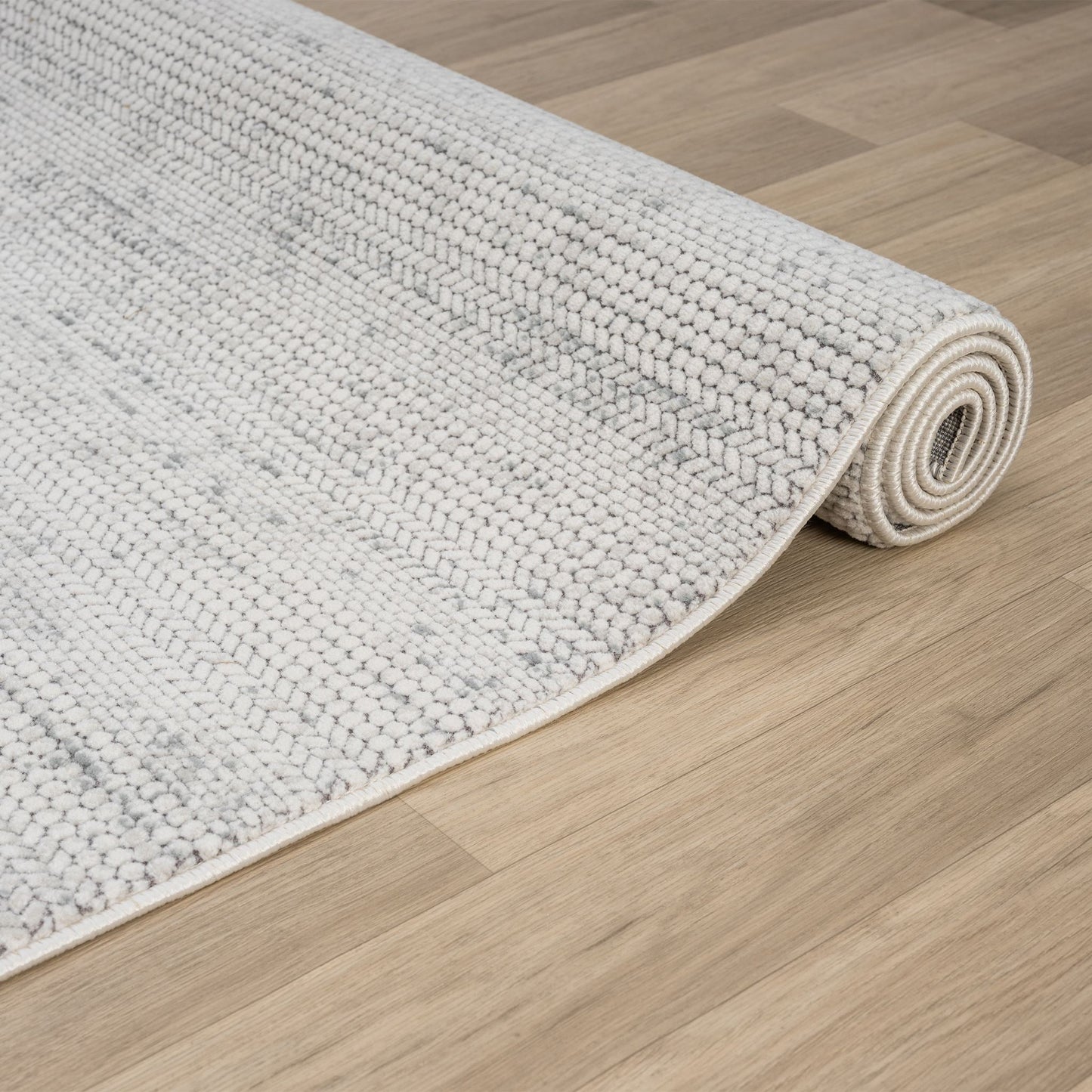 Lavish Cloud in Cream : Runner Rug