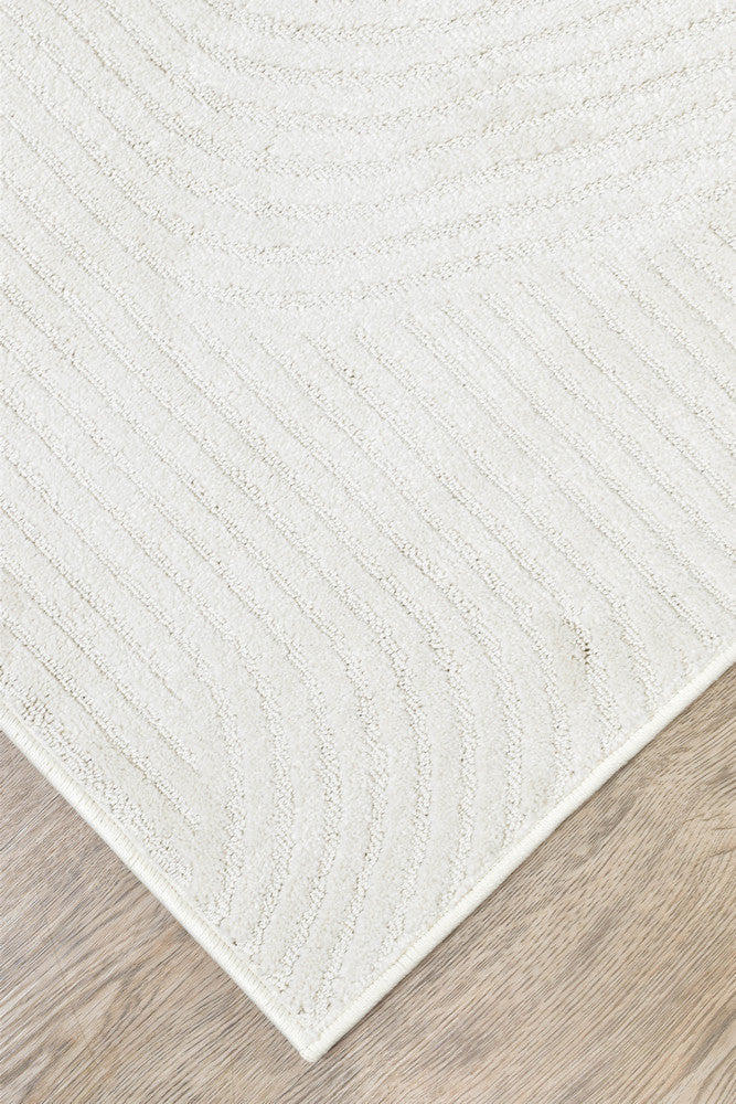 Ontario Velvet in Ivory Rug