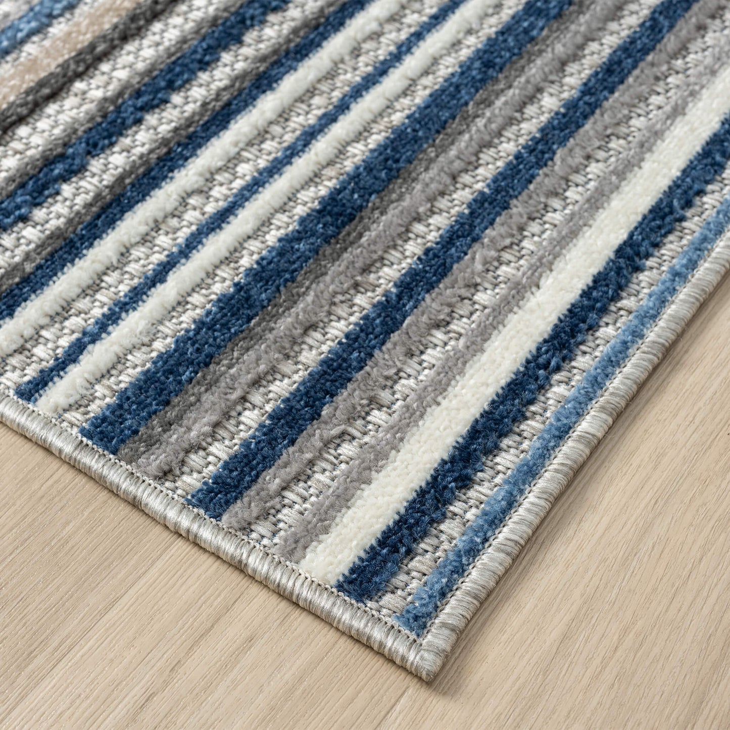 Paradise Cloud Floral Patterns & Shed Resistant in Grey : Runner Rug