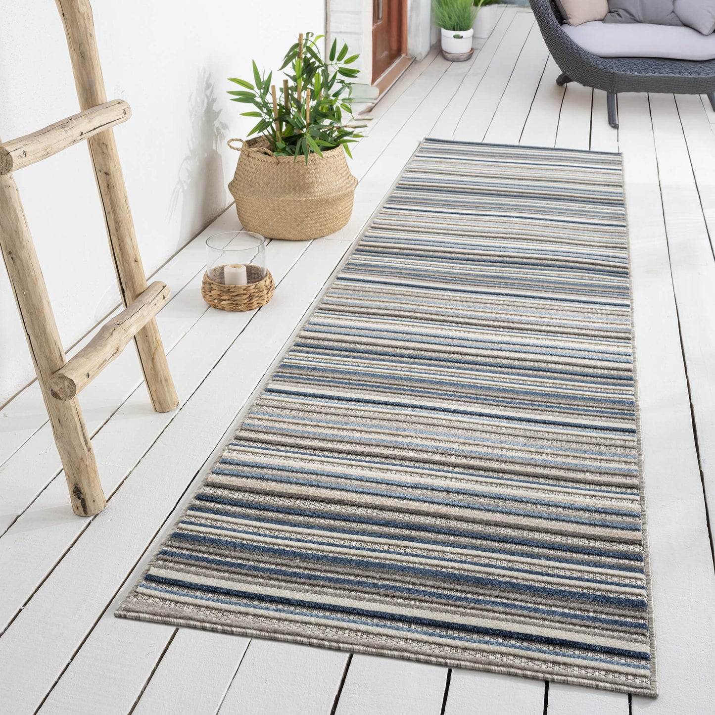 Paradise Cloud Floral Patterns & Shed Resistant in Grey : Runner Rug