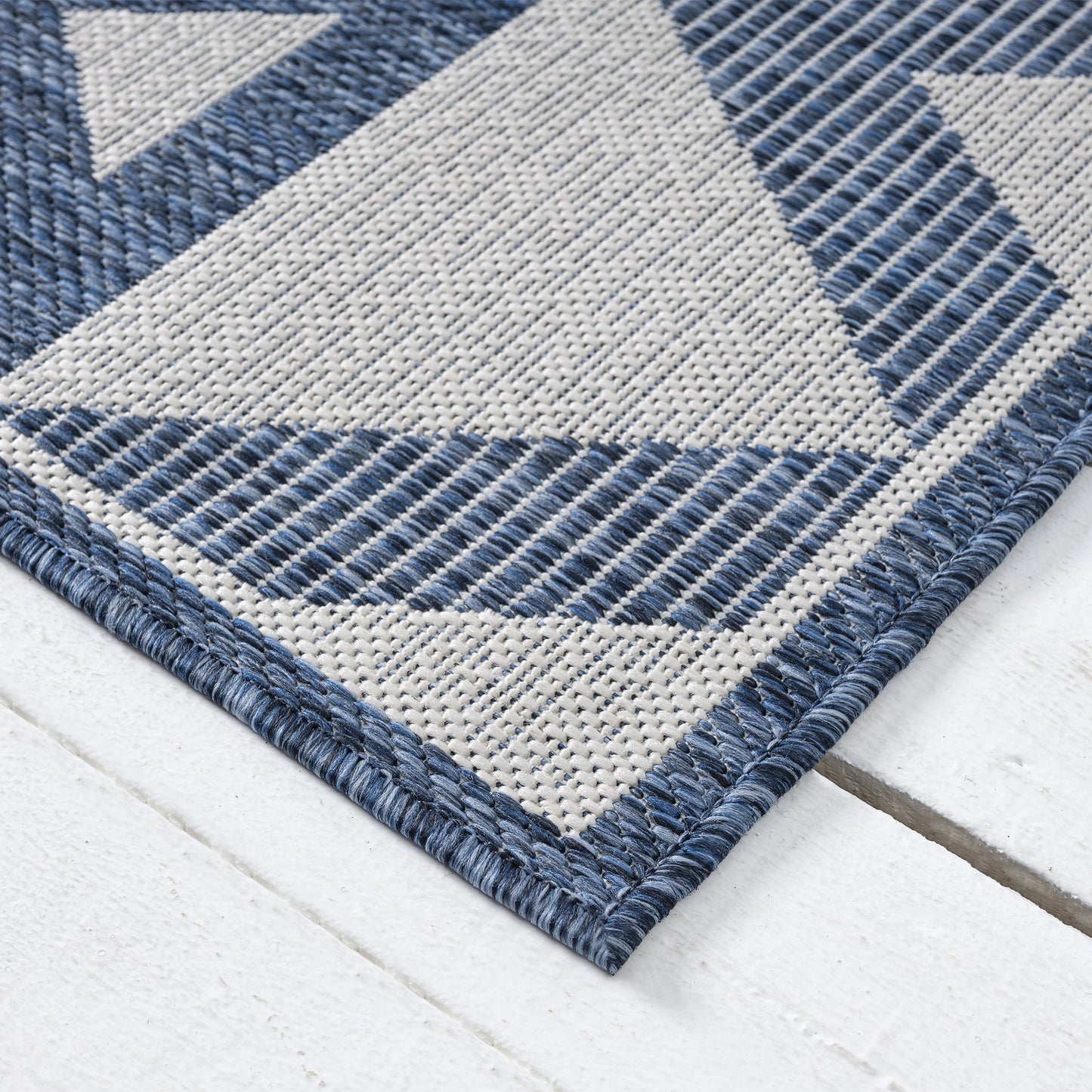 Patio Indigo in Blue : Runner Rug
