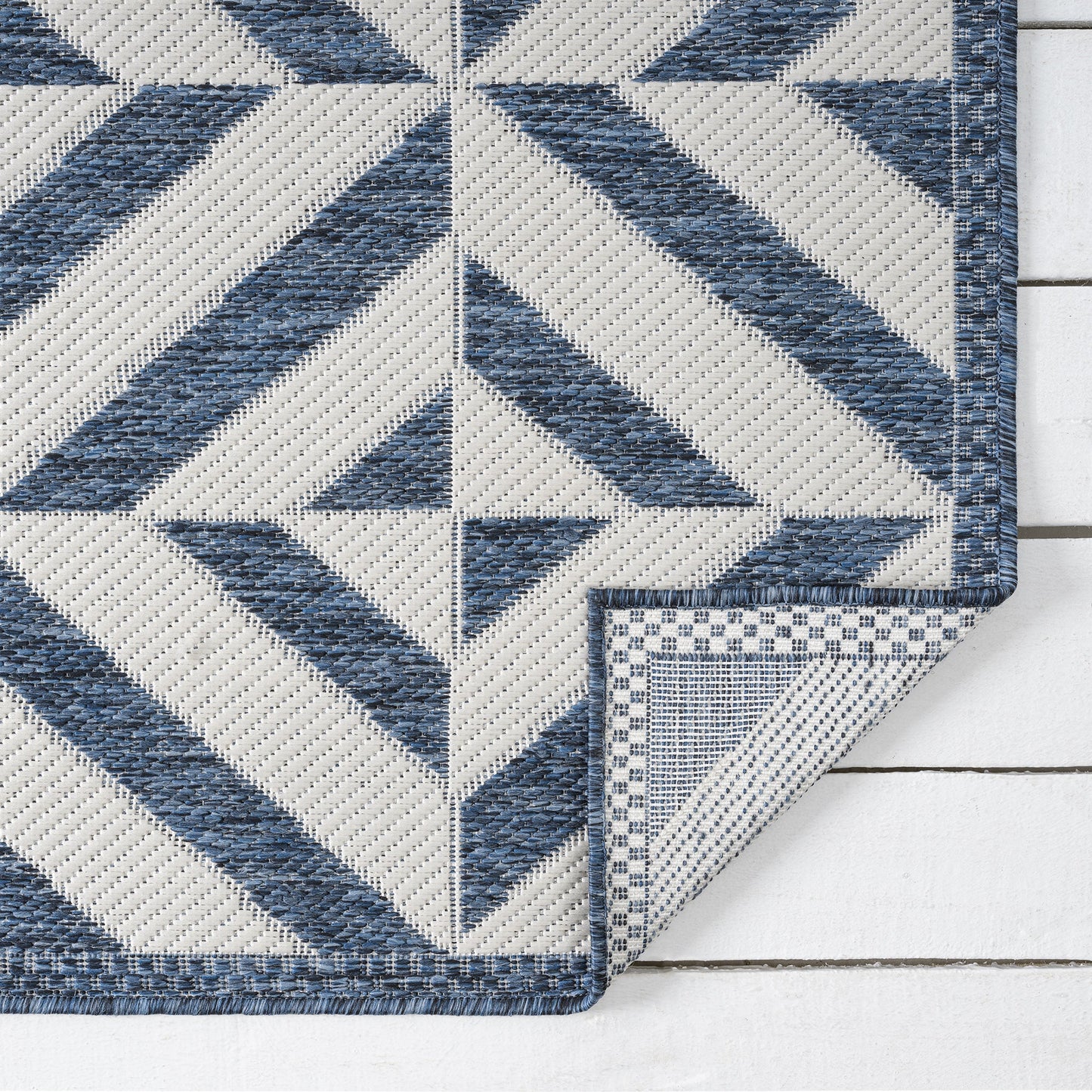 Patio Aqua in Blue : Runner Rug