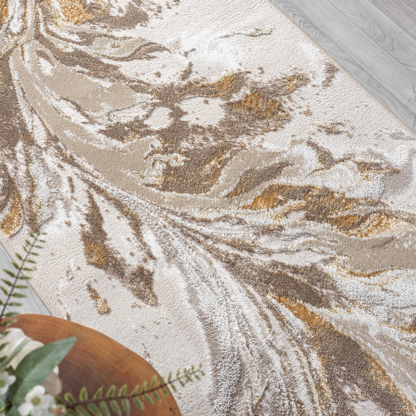 Relic Gold in Beige : Runner Rug