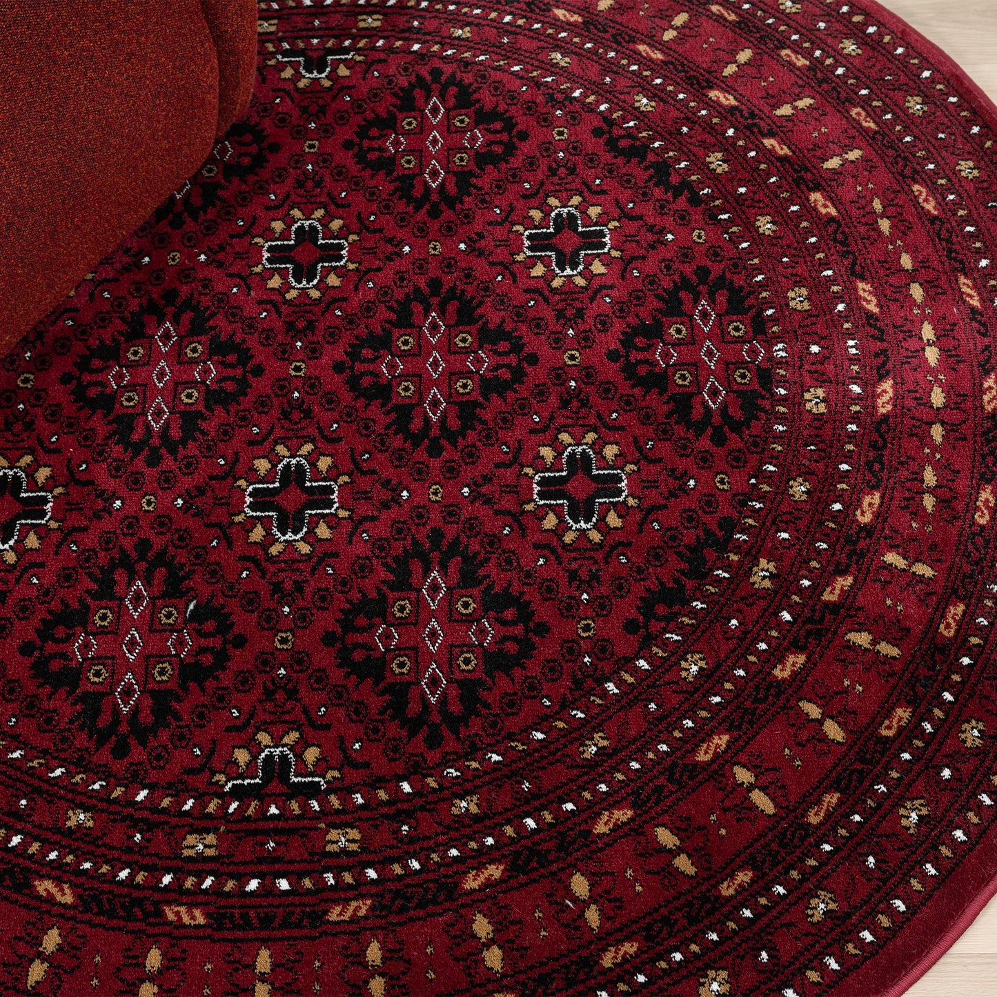 Royal in Red Colour : Round Rug
