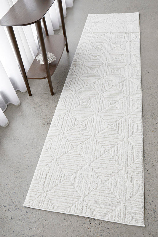 Serenade Shilo White Runner Rug
