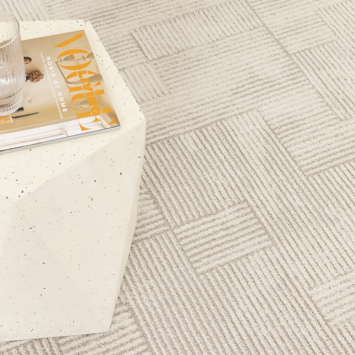 Edition Abstract Lines in Beige colour Rug