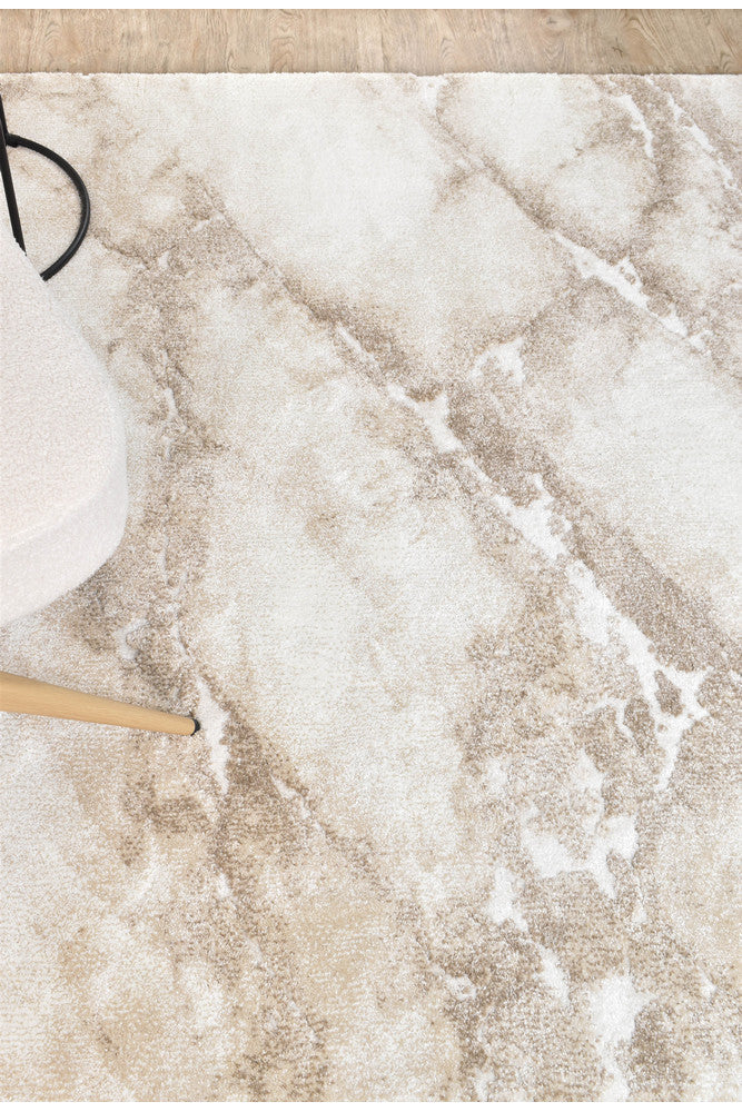 Sofia Emberwood in Beige Rug