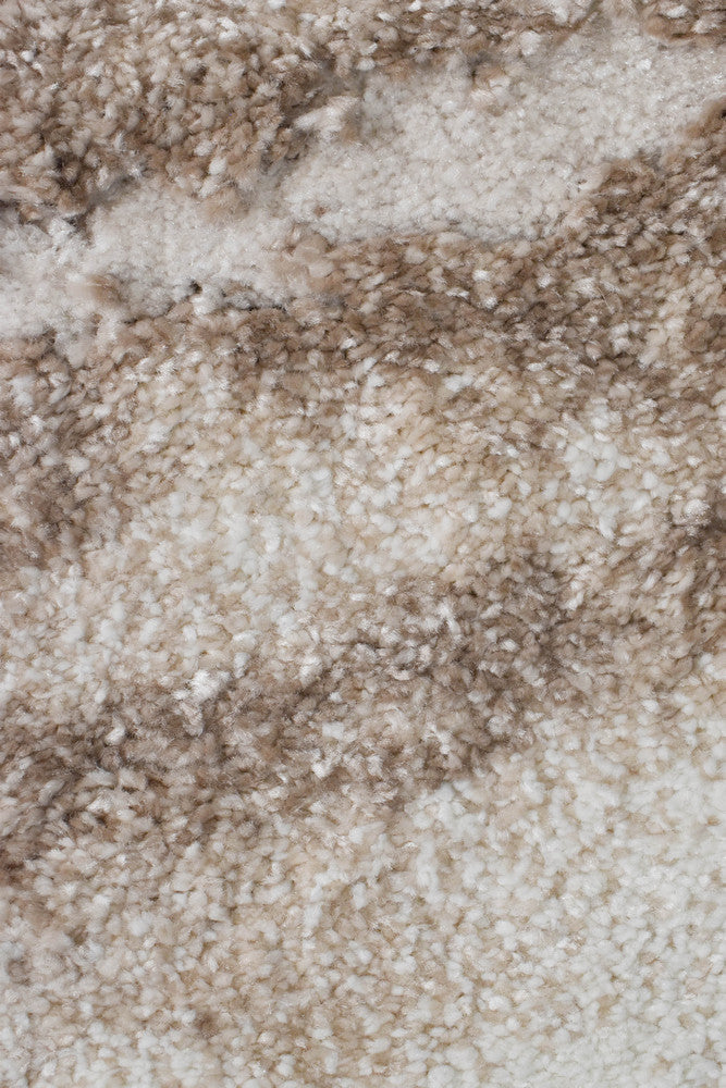 Sofia Emberwood in Beige Rug