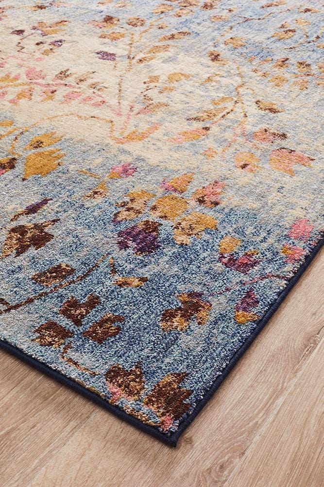 Anastasia in Pastelcolored Rug