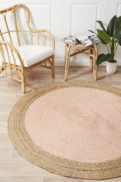 Polo Round Rug in Pastel Pink