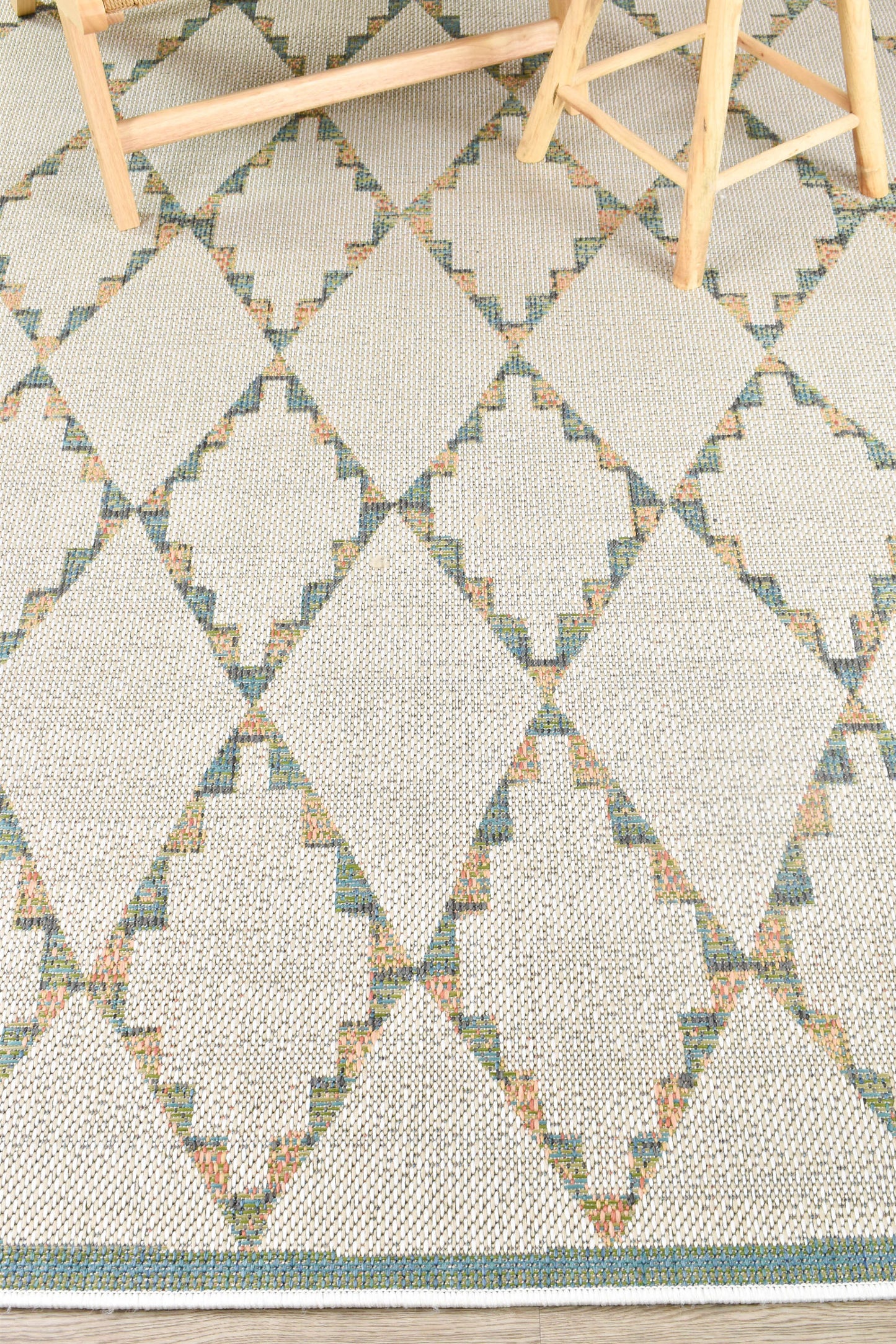 Montana in Diamond Rug