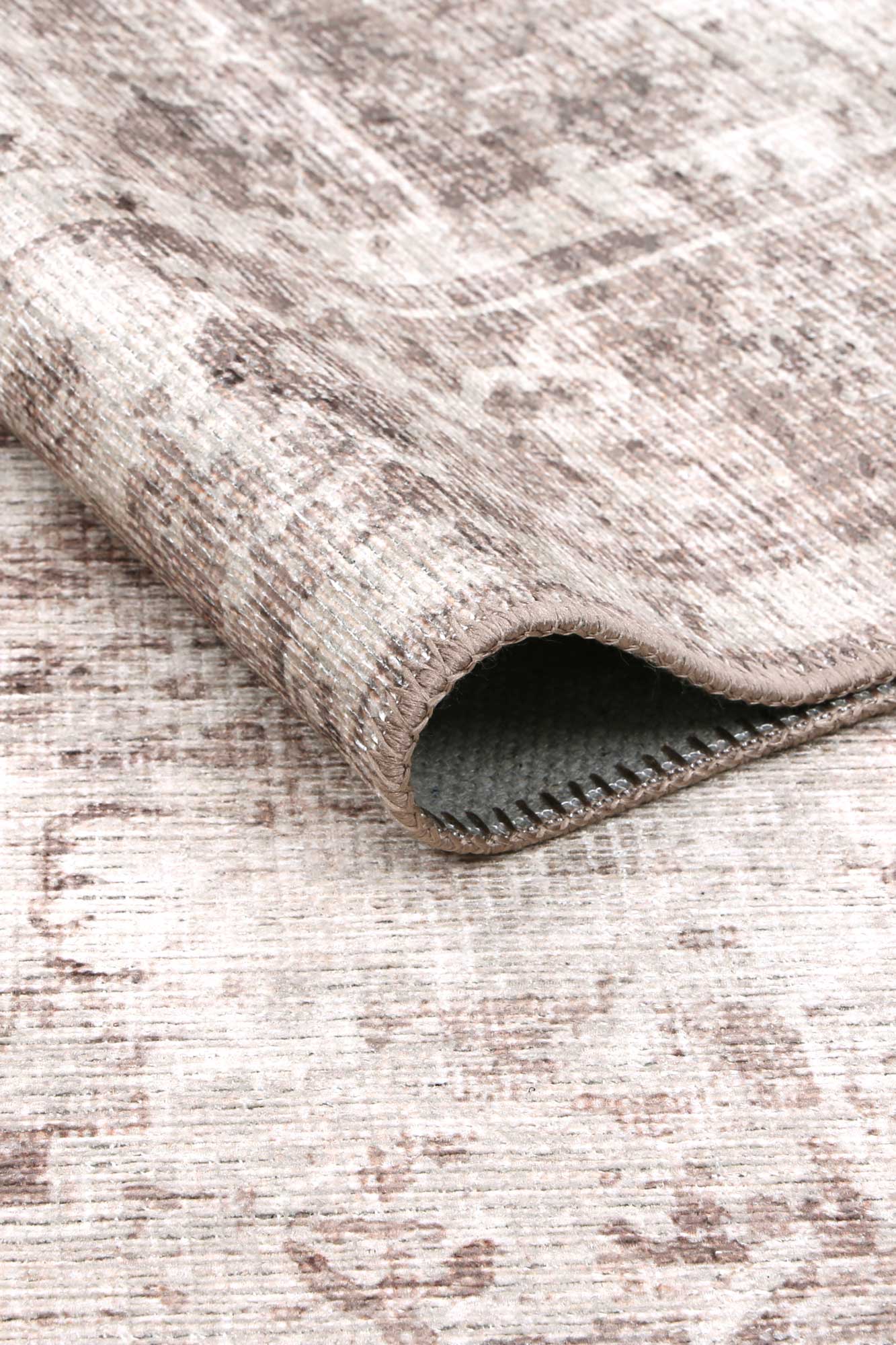 Chateau Touch Of Elegance In Beige : Runner Rug