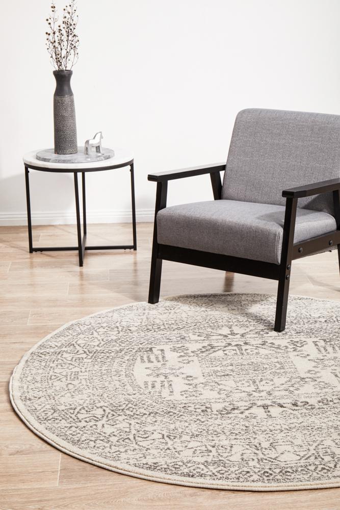 Chrome Ava in Silver : Round Rug