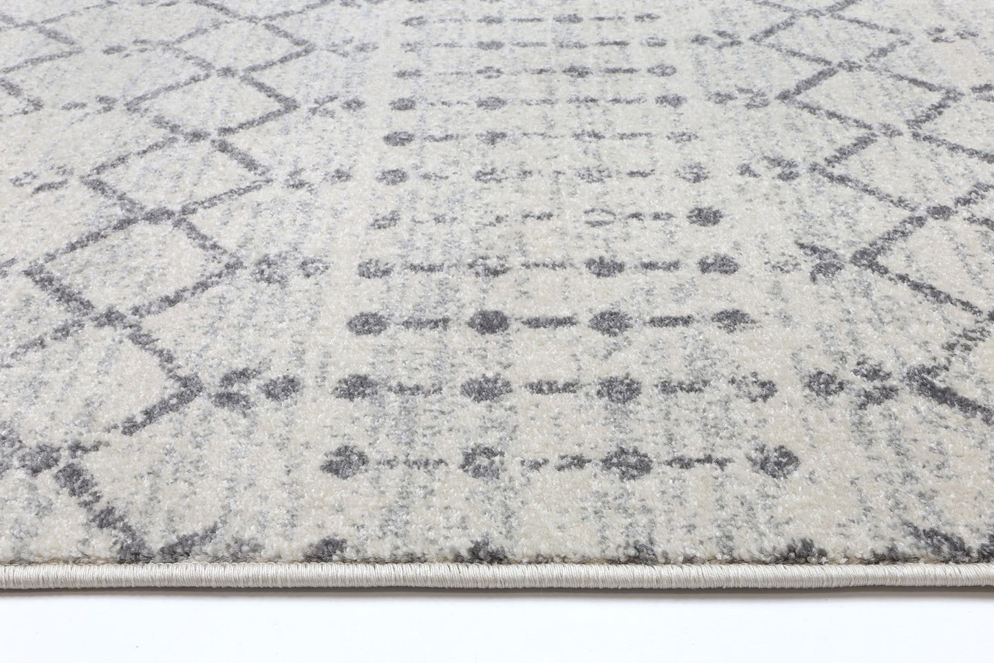 Grey Rug From Zendaya