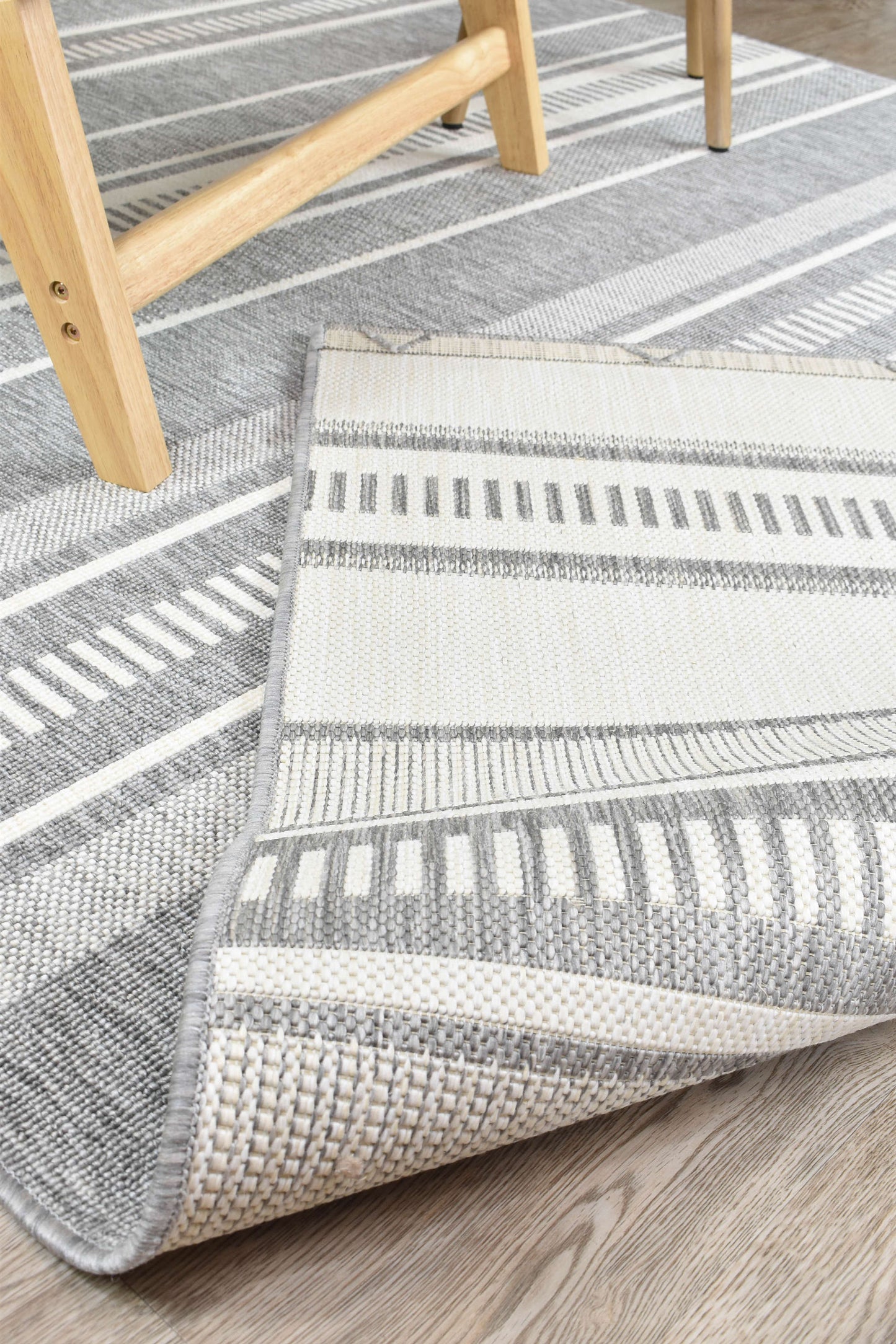 Nevada in Grey Rug : 20418632