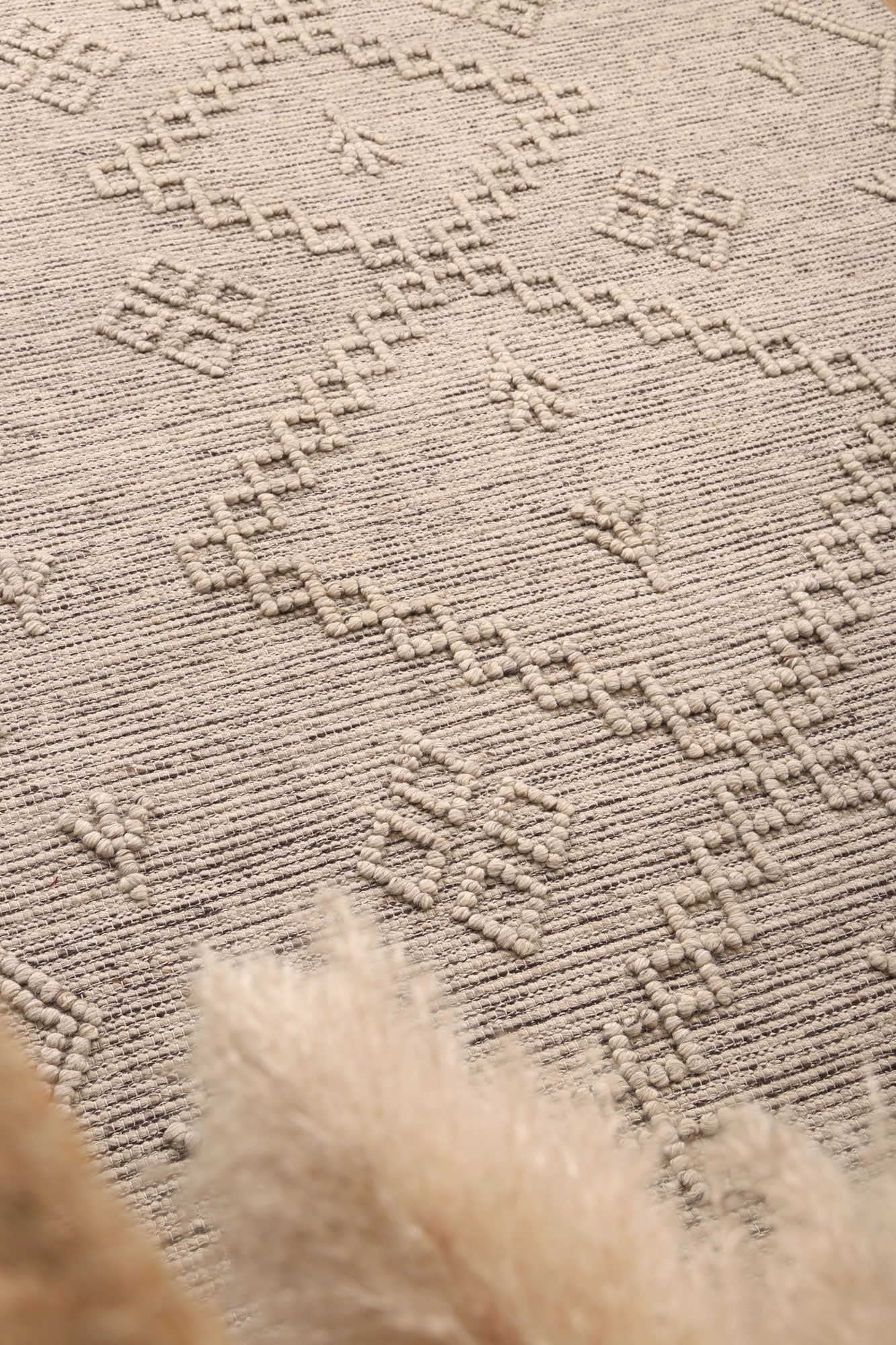 Goa Aztec Wool Blend In Brown Rug
