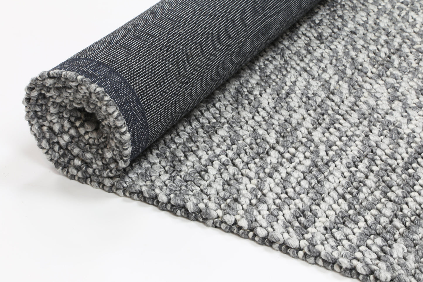 Harlow Loopy Blend In Charcoal Rug