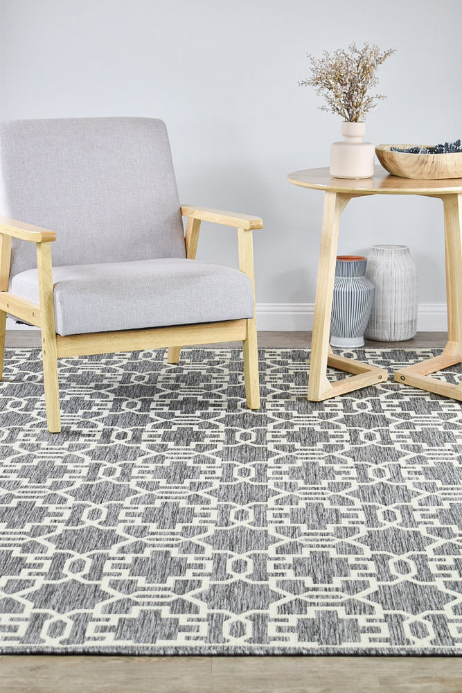 Alaska 208 in Grey & Cream : Runner Rug
