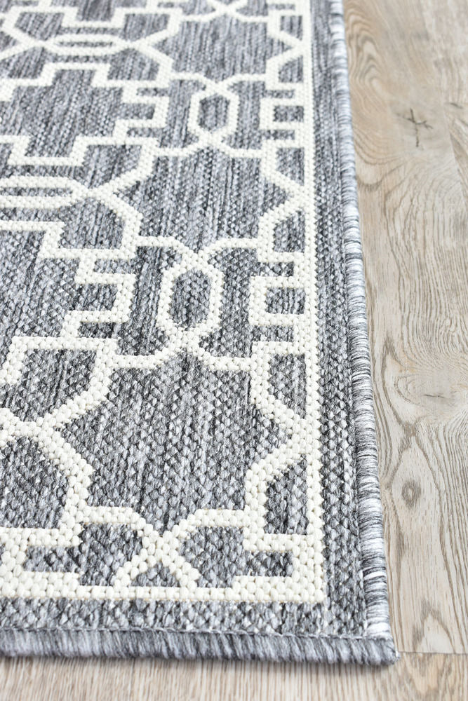 Alaska 208 in Grey & Cream : Runner Rug